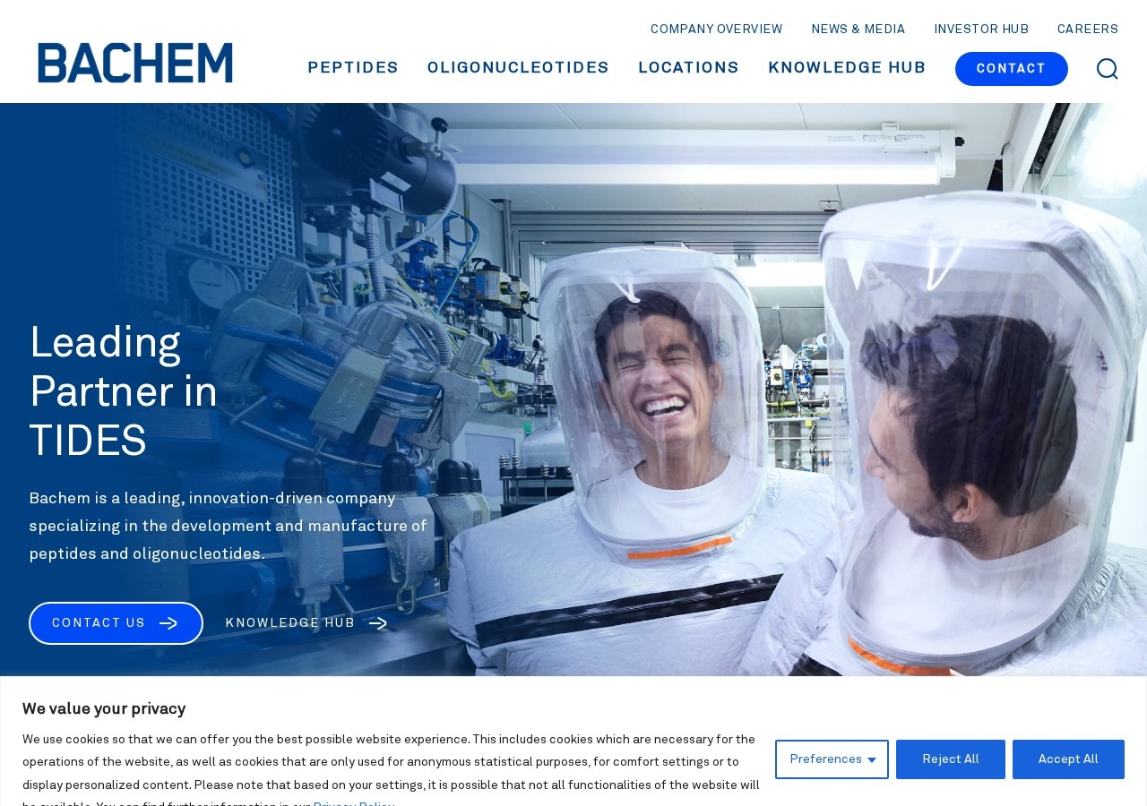 Homepage screenshot of the Bachem research-peptide website (Switzerland/Germany).